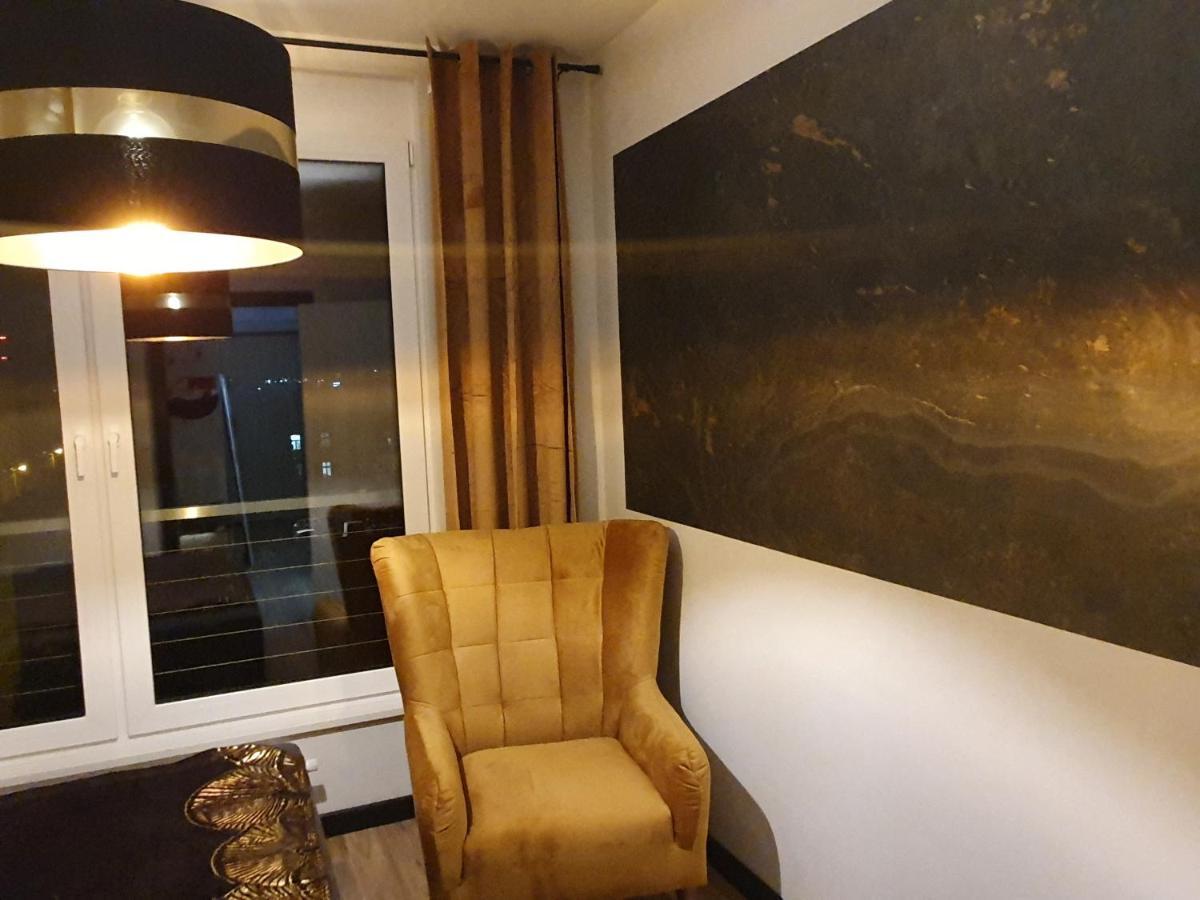 Apartament Skarbowa 1 A Silver And Gold Leszno  Extérieur photo